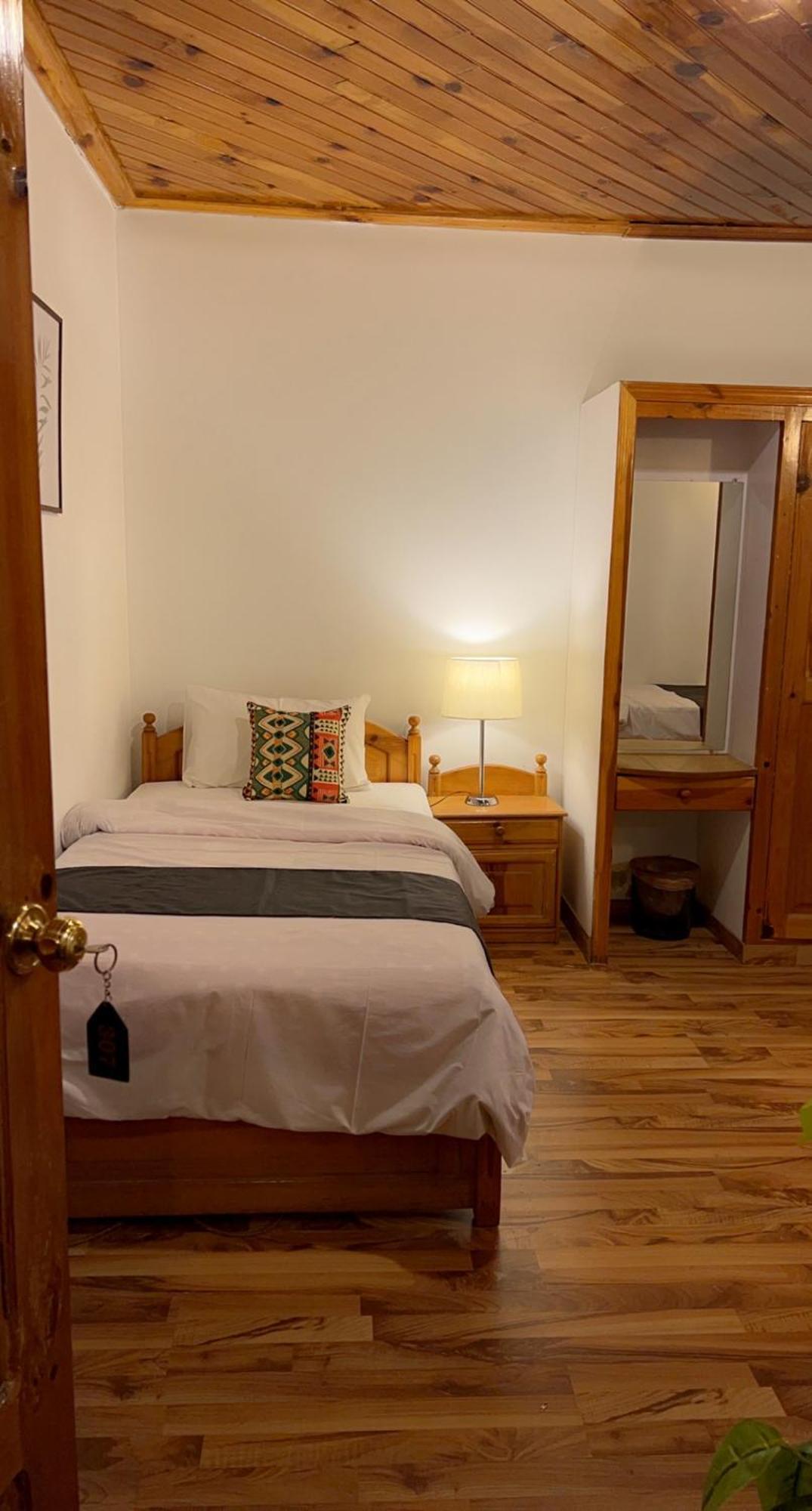 Umda Hotel Montana Nathia Gali Extérieur photo